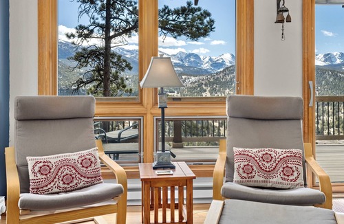 Windcliff Estates House | Solitude Vacation Home At Windcliff 3 Bedroom Home by RedAwning