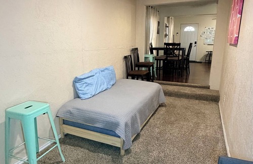 Lawton House | Solstice & Sage Unwind in Lawton close to Fort Sill.