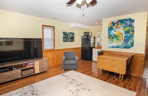 Waves House | Soundfront, Shared Dock and Pier, Elevator, Private Pool, Hot Tub