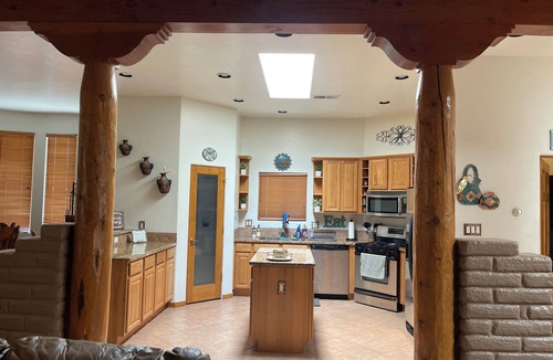 Rio Rancho House | Southwest Cozy 3-bedroom house in charming Rio Rancho with AC, WiFi