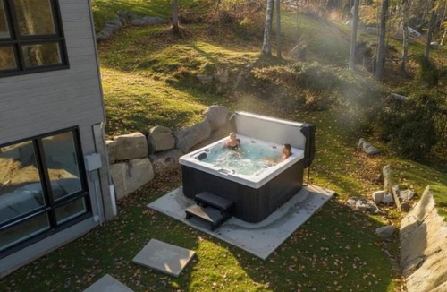 Argenteuil Regional County Municipality Ski Chalet | Spa & Sauna Pool Table & Game Room - Le Perche