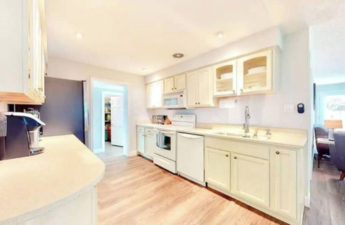 Cape Caneveral Beach Gardens House | Space Coast Home - Coastal Bliss - Dog Friendly!