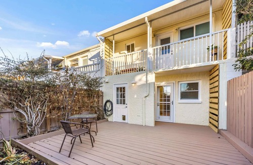 Cape Caneveral Beach Gardens House | Space Coast Surf & Rocket Launch Escape