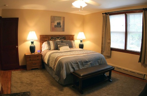 Raritan House | Spacious 2br apartment in Raritan - Fully furnished!