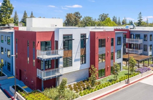 Menlo Park Condo | Spacious 2BR Retreat at Realm Apartments