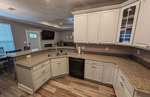 Bay St Louis House | Spacious 3 bed 2 bath. Quiet neighborhood, walk to beach, pool table.
