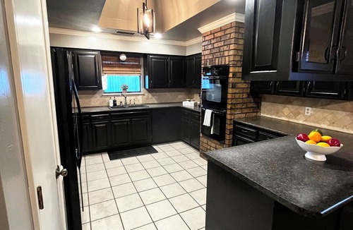 Amarillo House | Spacious 3 bedroom, 2 bathroom home