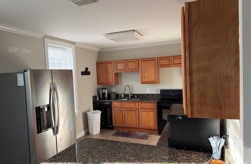 Clermont Apartment | Spacious 3-bedroom apartment in the heart of charming Historic Clermont