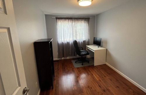 Mount Baker House | Spacious 3 BR near transit w/free parking
