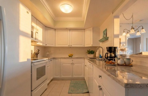 South Patrick Shores Apartment | Spacious 3BR Beachfront Condo w/Balcony & Parking