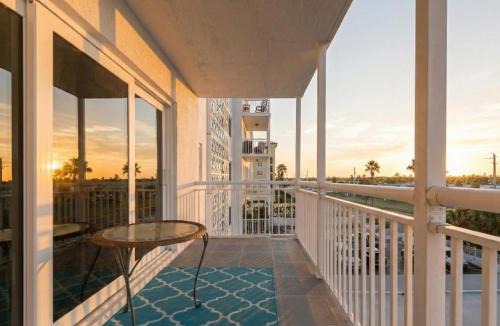 South Patrick Shores Apartment | Spacious 3BR Beachfront Condo with Balcony & Parking