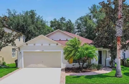 Four Corners House | Spacious 4-bed house in Clermont with pool- Only 25 min from Disney World!