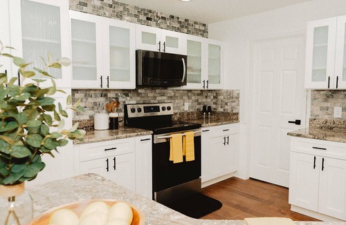 Fruitland Park House | Spacious 4-bedroom country house in peaceful Fruitland Park with AC