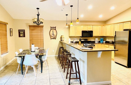 Hollister House | Spacious 4 Bedroom 3 Full Bath Easy Drive Ocala National Parks & Amazing Springs