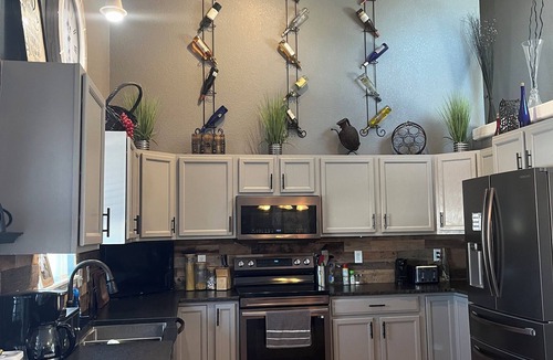 Summerset House | Spacious 4-bedroom house in lovely Summerset with AC