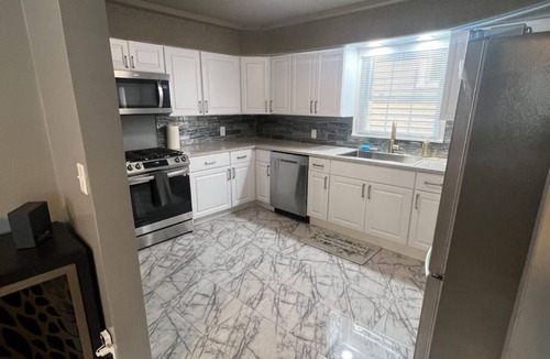 Sandusky House | Spacious 4-bedroom house in charming Sandusky with AC