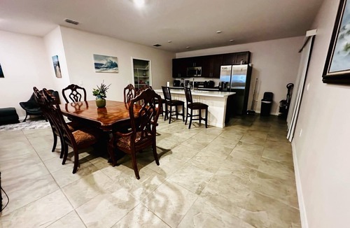 DeLand House | Spacious 4-bedroom house in fantastic DeLand with WiFi, AC