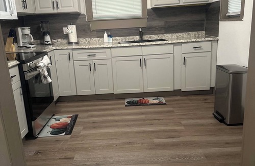 Jacksonville House | Spacious 4-bedroom house in amazing Jacksonville with WiFi, AC