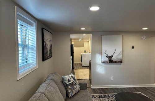 Cheyenne House | Spacious 4BR Frontier Days Retreat - Sleeps 8 - King Beds