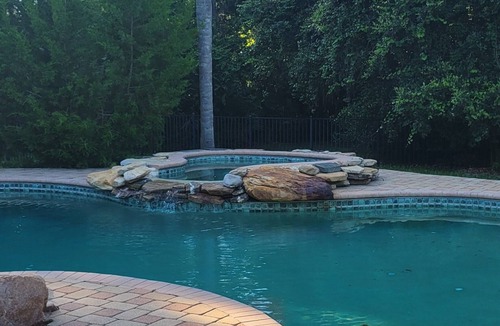 Glencoe House | Spacious 5-bedroom house in charming New Smyrna Beach with WiFi, AC