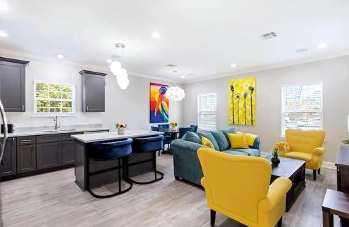 Tulane - Gravier House | Spacious 5 bedroom Home Near FQ and Superdome