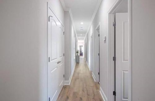 Tulane - Gravier House | Spacious 5 bedroom Home Near FQ and Superdome