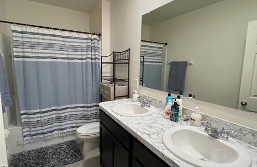 Rockledge House | Spacious 5-bedroom house with AC, WiFi in fantastic Rockledge
