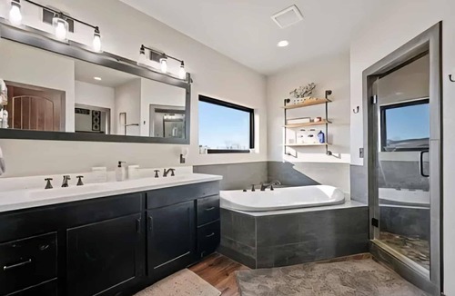 Whitewood House | Spacious 5-bedroom house in between Sturgis & Whitewood. Plenty of room!