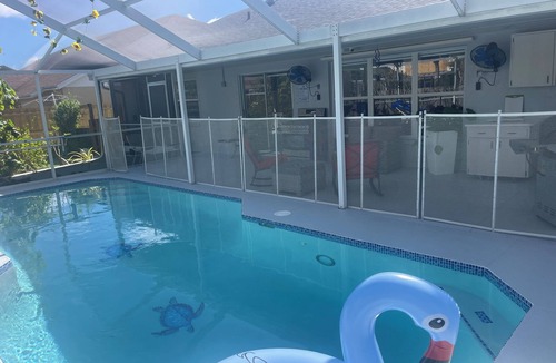Providence Lakes House | Spacious 5 bedroom home with WiFi and air conditioning in charming Brandon.