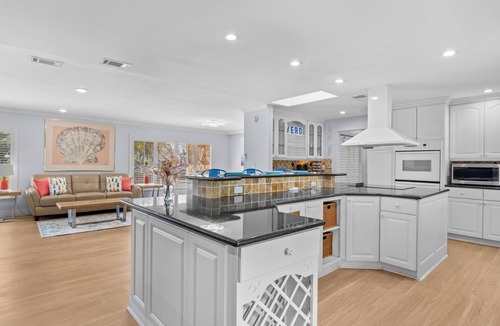 Vero Beach South House | Spacious 5 BR Retreat with Game Room & Heated Pool