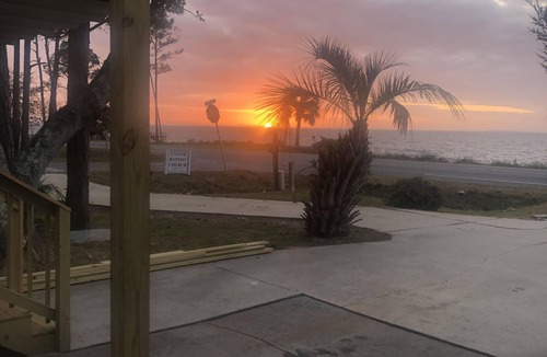 Eastpoint House | Spacious Bayfront 3BR 3BTH - 5 minutes from St. George Island