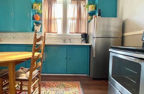 Sandusky Apartment | Spacious & Charming Downtown Sandusky/Cedar Point/Lake Erie/Kalahari
