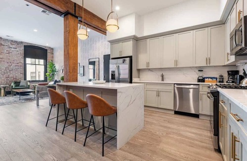 Central Business District Hotel | Spacious Downtown 2BD,2BA Gym, Hotel Pool