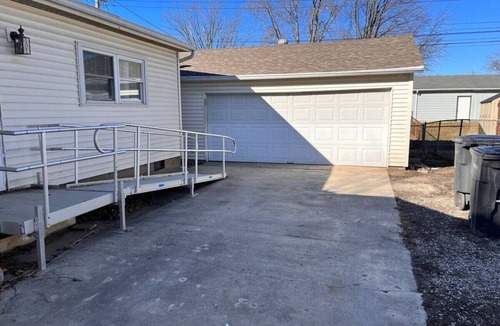Lafayette House | Spacious House w Patio Fenced Yard 10 min to PU
