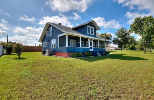 Lake Hamilton House | Spacious Lakefront 5BR home, Near Disney, Legoland