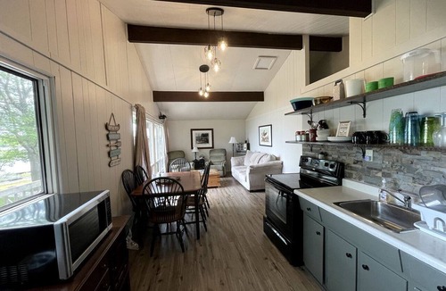 Carling House | Spacious Lakeside Cottage Overlooking Georgian Bay on Lake Huron, Ontario