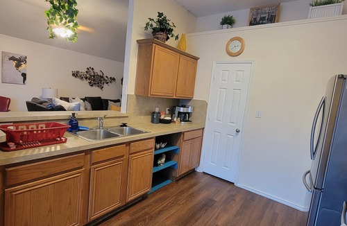 Denton Apartment | Spacious Master Bedroom with Private Jacuzzi & Walk-In Closet