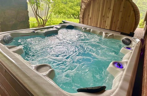Independence House | Spacious Mountain Retreat Home on over 200 acres!