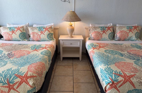 Cate Gray Resort | Spacious Ocean Front Studio for 4 with Picture-Perfect View!