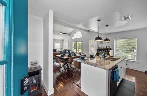 Lakeside House | Spacious Retreat near the Lake! w/Outdoor Playroom