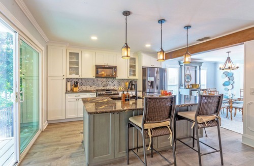 Citrus Springs House | Spacious Riverhouse with views, pool, jacuzzi, and near Rainbow River