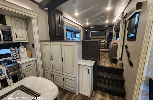 Okeechobee House | Spacious RV for Short/Long Term Rent