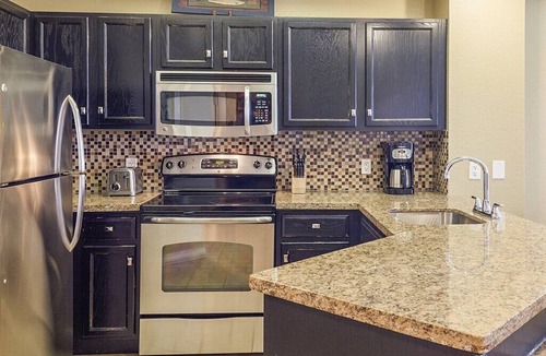 Big Cedars Apartment | Spacious Studio | Paradise Point Resort