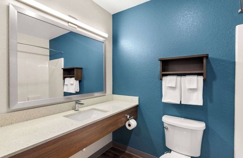 Port Saint Lucie Hotel | Spacious Studio Suite | Port St. Lucie Location | Full Kitchen