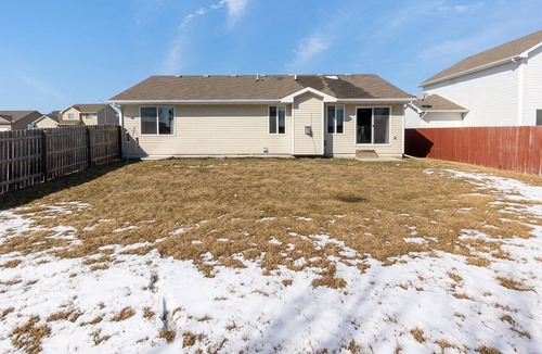 Waukee House | Spacious suburban ranch, pet friendly