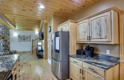 Lead Cabin | Spacious Terry Peak Cabin < 1 Mi to Ski Lift