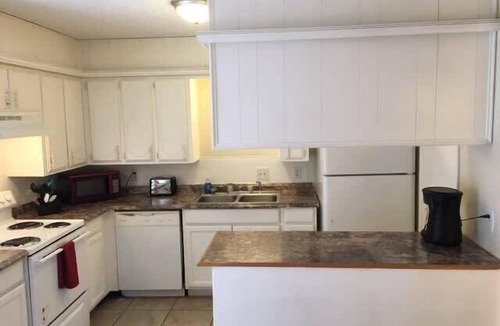 Lawton House | Spacious Townhome in a Convenient Location