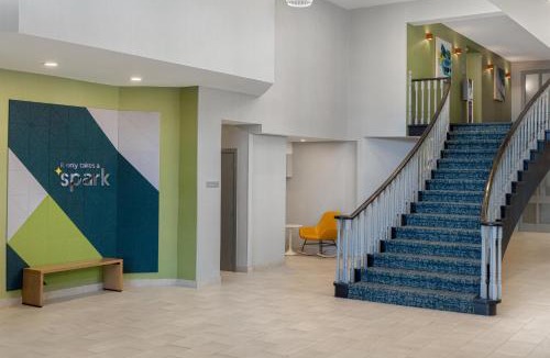 Gateway Hotel | Spark by Hilton Toronto Mississauga