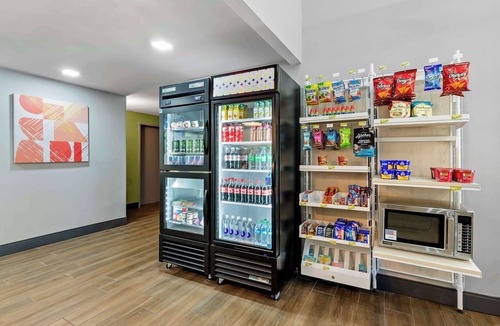Winston - Salem Hotel | Spark by Hilton Winston-Salem University