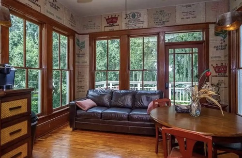 Oakland House | Speakeasy Room in Central Florida's Historic Gem & wedding venue- The Oakland Manor House